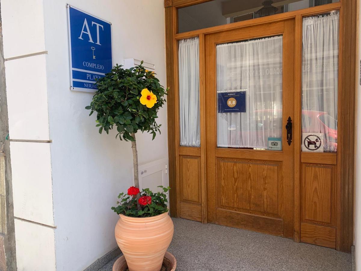Apartamentos Nerjaluna Kültér fotó