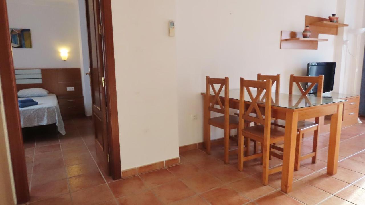 Apartamentos Nerjaluna Kültér fotó